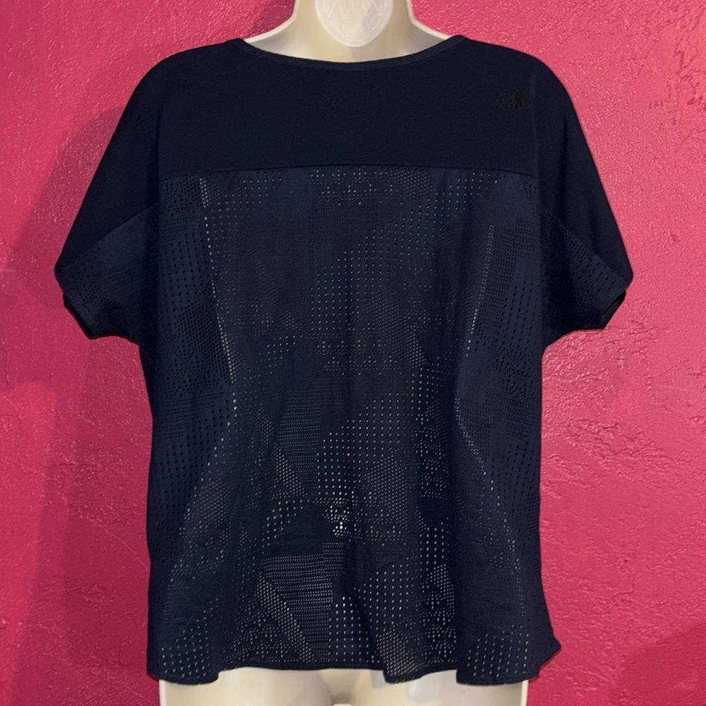 The North Face Women's navy blue Blouse. Sz large